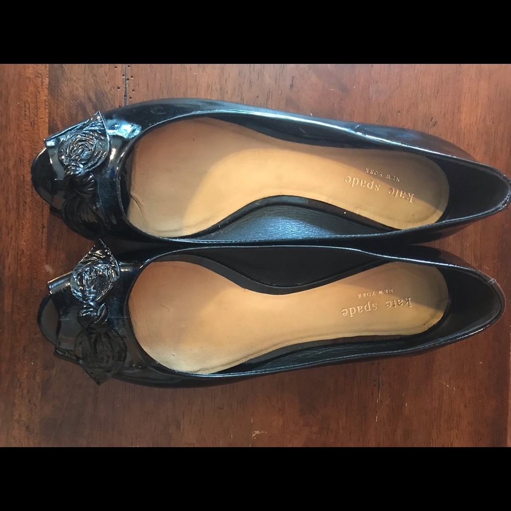 Kate Spade Black latent leather flats with bow